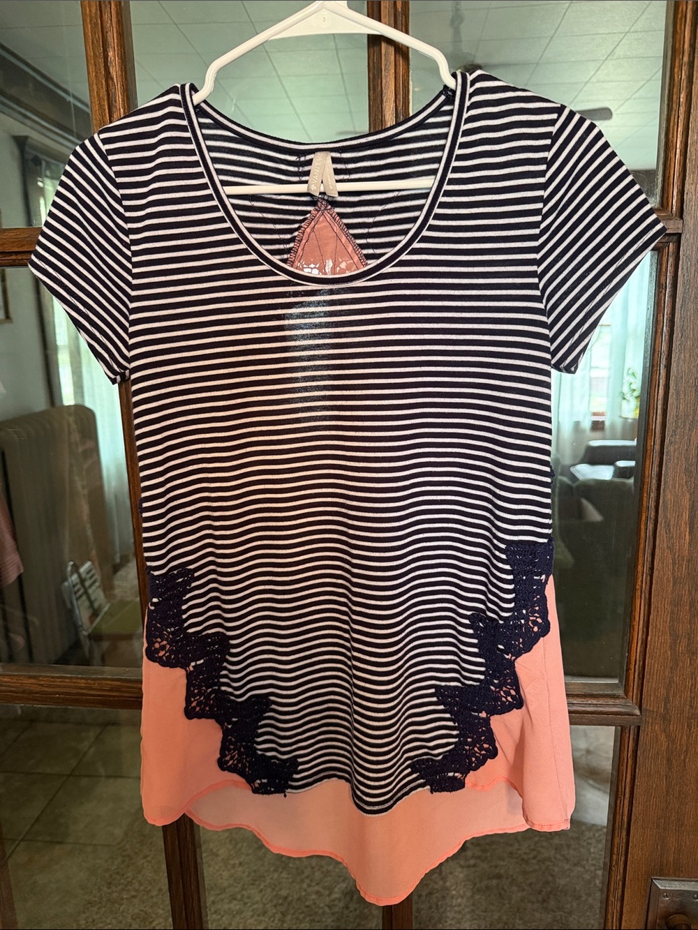 Vanity Womens Small Striped Mixed Media Lace Trim Chiffon Back‎ Top Navy Coral